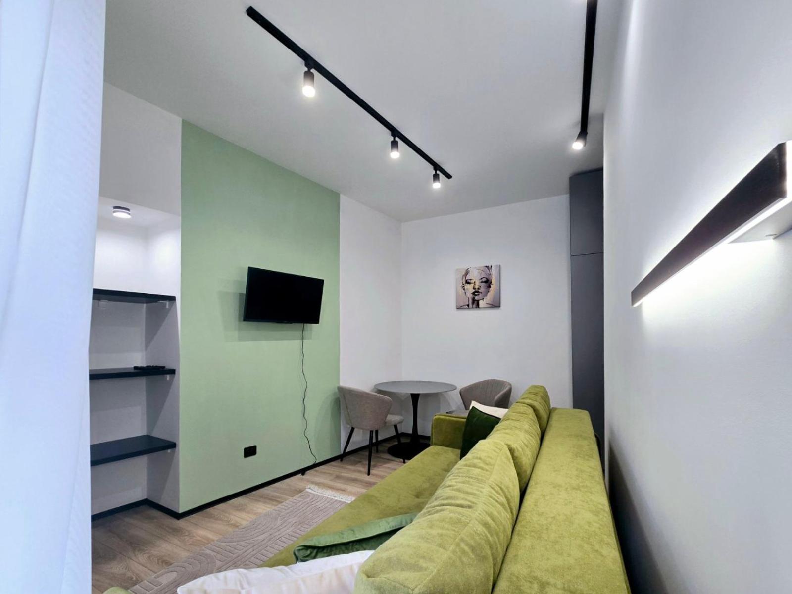 Apartment In The City Center Near The Park Lviv Bagian luar foto